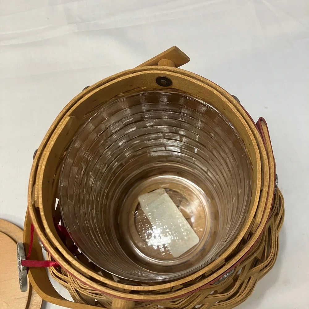 Longaberger 2004 Pasadena Tournament of Roses Basket Carved Lid Handwoven Rustic